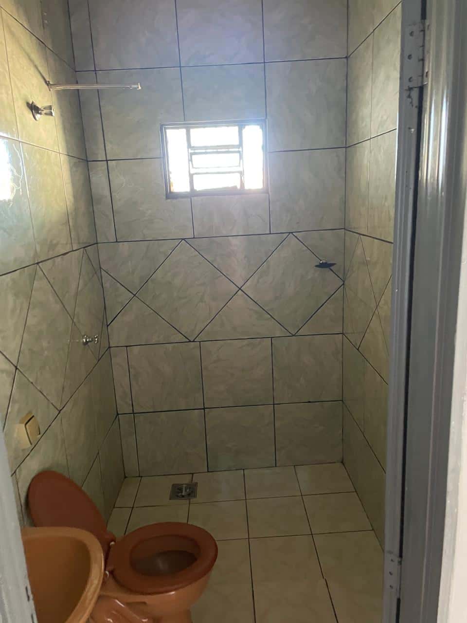 Casa em avenida boa para montar comércio