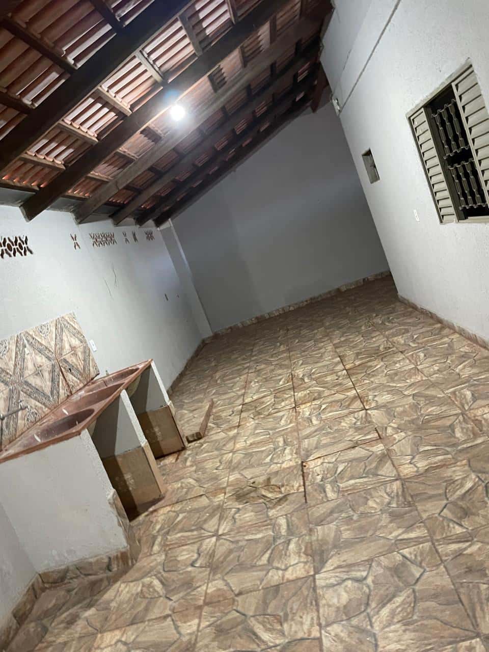 Casa em avenida boa para montar comércio