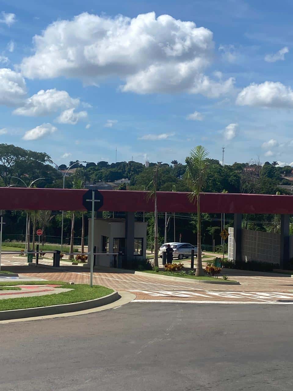 Casa Térrea no Condomínio Jardins Cannes