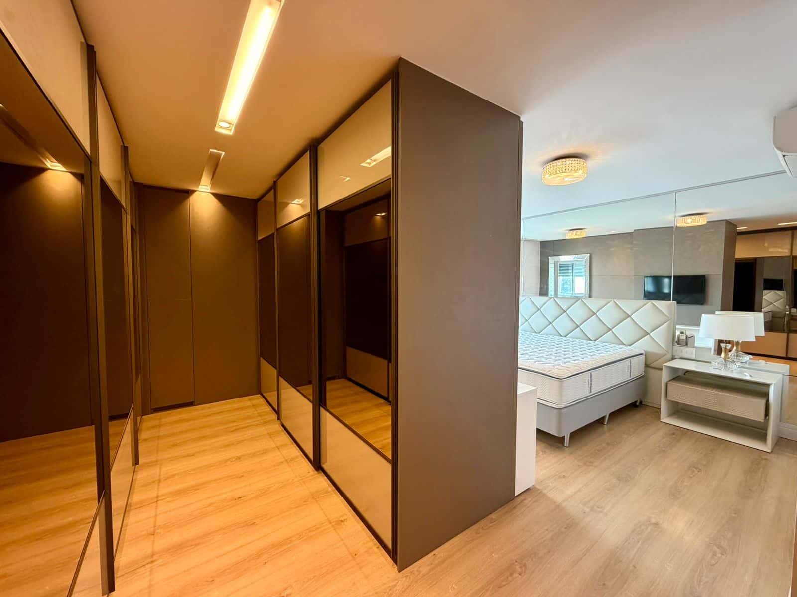 Cobertura com 4 suítes a poucos passos do parque vaca brava