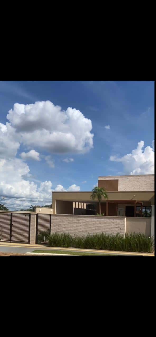 Casa Térrea no Condomínio Jardins Cannes