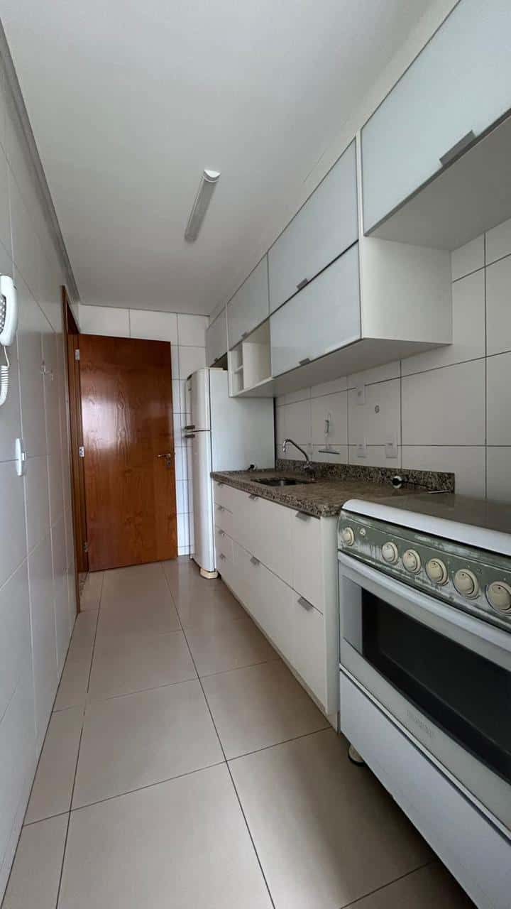 Apartamento de 2Q sendo 1 suíte montado em armários no baixo bueno