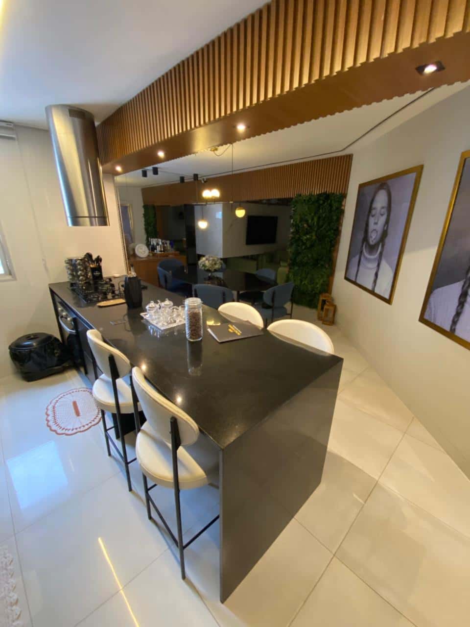 Apartamento Mobiliado e Decorado Edifício João Paulo I - Setor Bueno