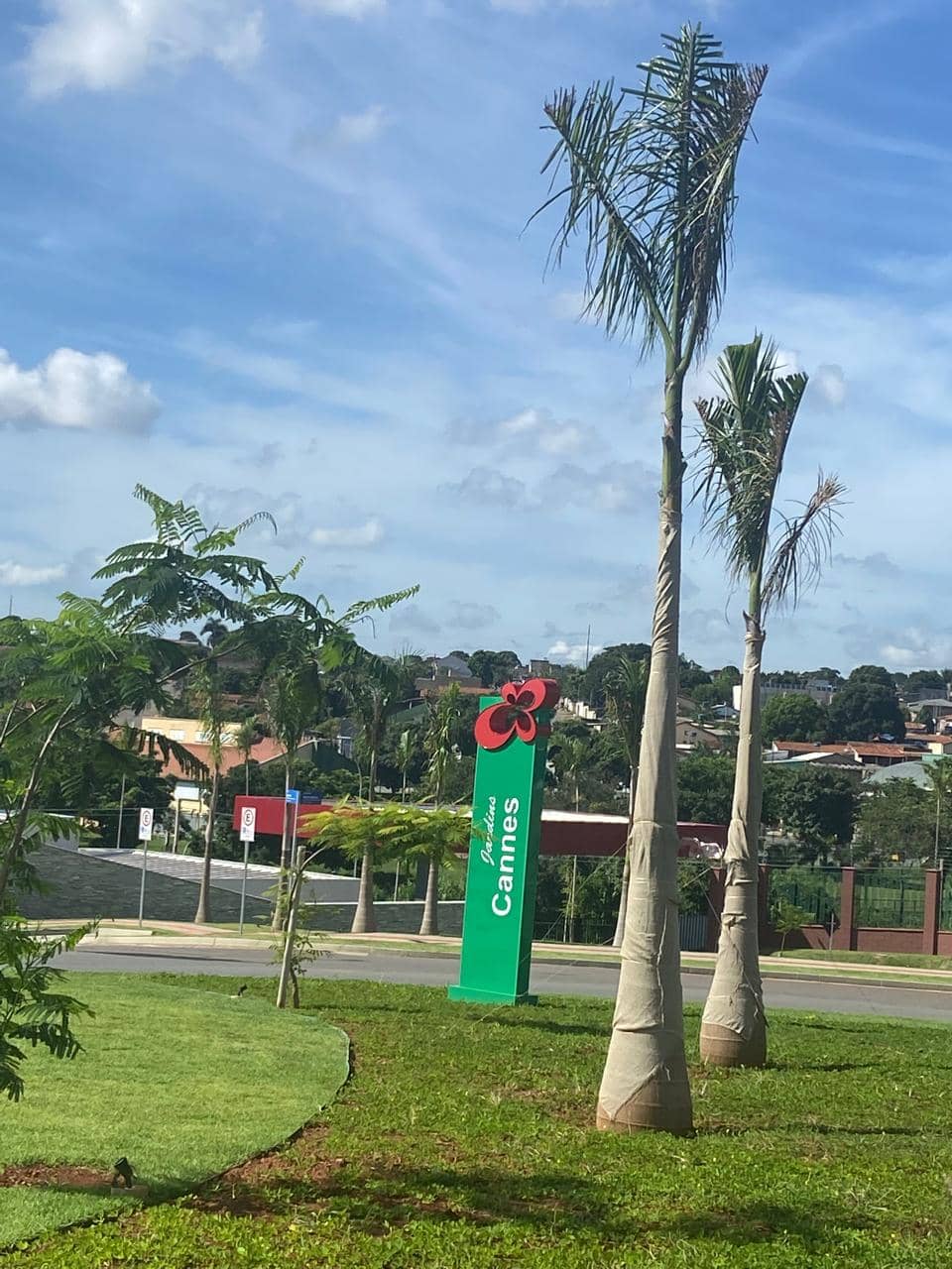 Sobrado no Condomínio Jardins Cannes