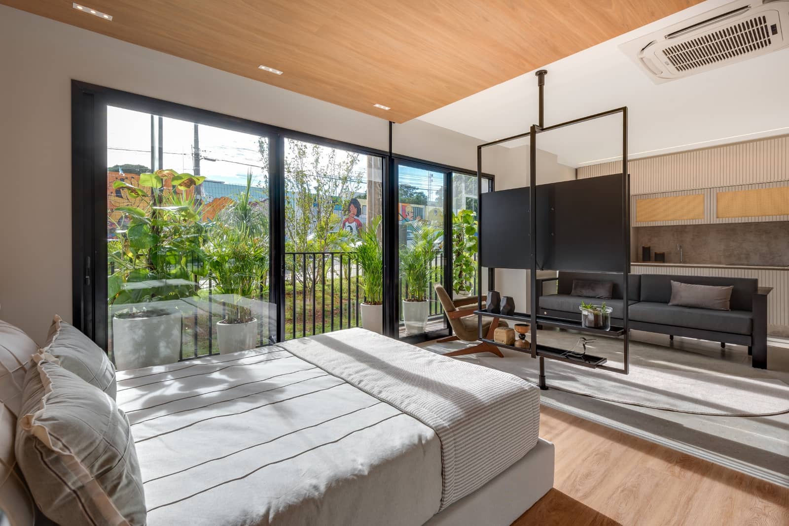 Ágio Studio Gyro Cidade Opus