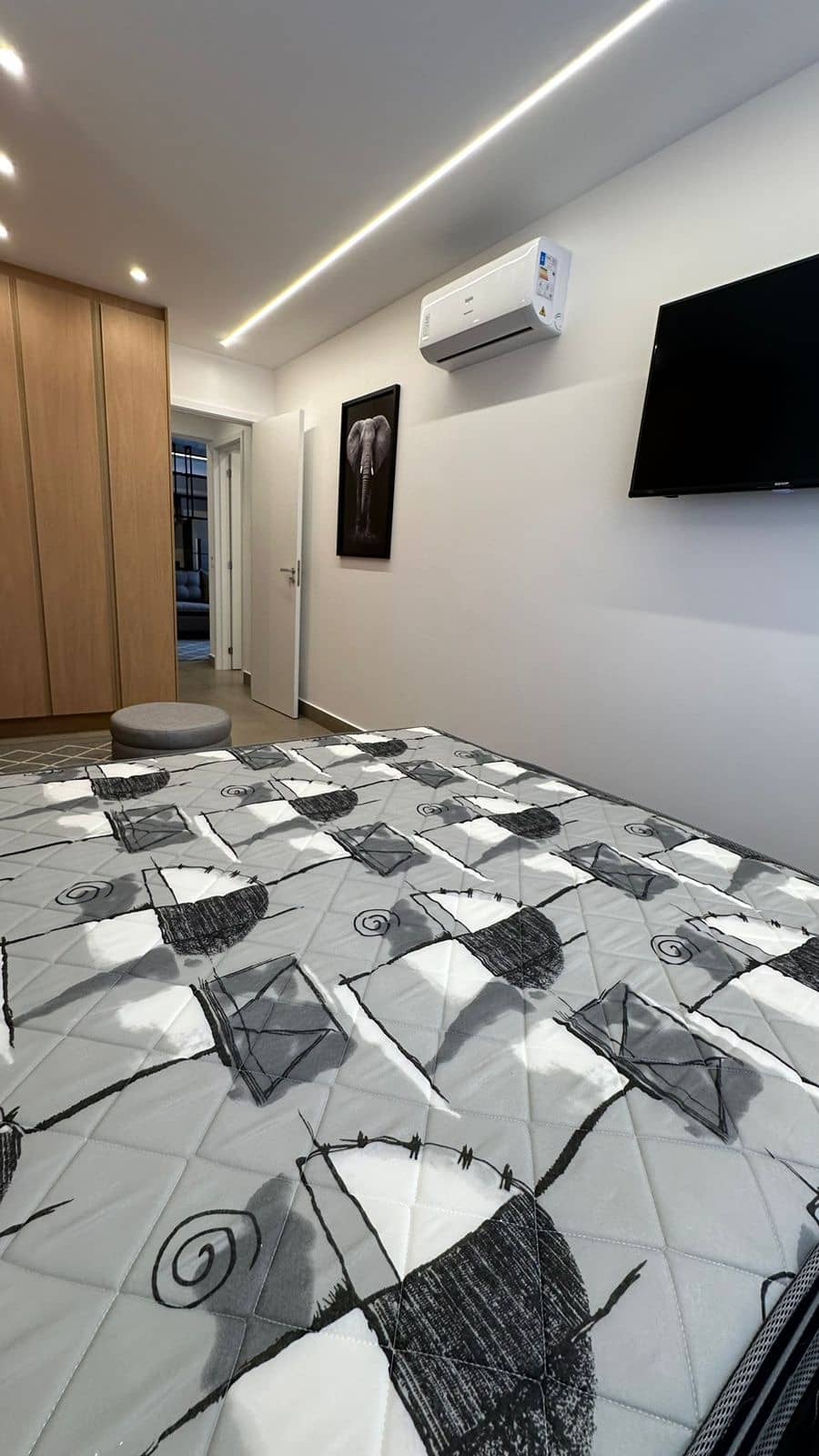 2 suítes no setor oeste mobiliado e decorado com lazer completo