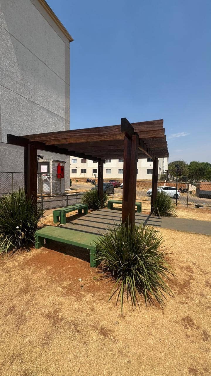 IM Apartamento de 2 quartos reformado, armários de cozinha e área de serviço