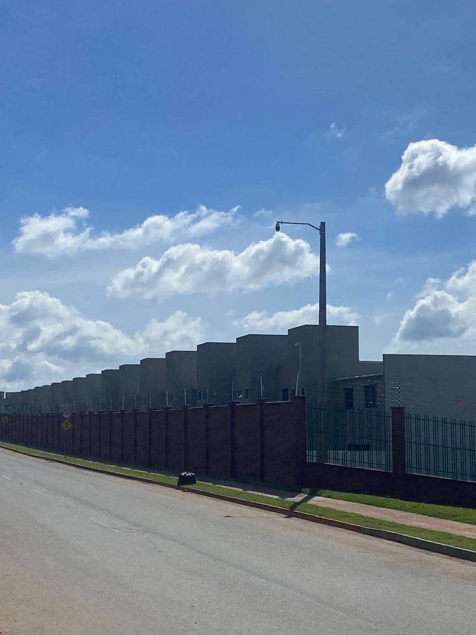 Casa Térrea no Condomínio Jardins Cannes