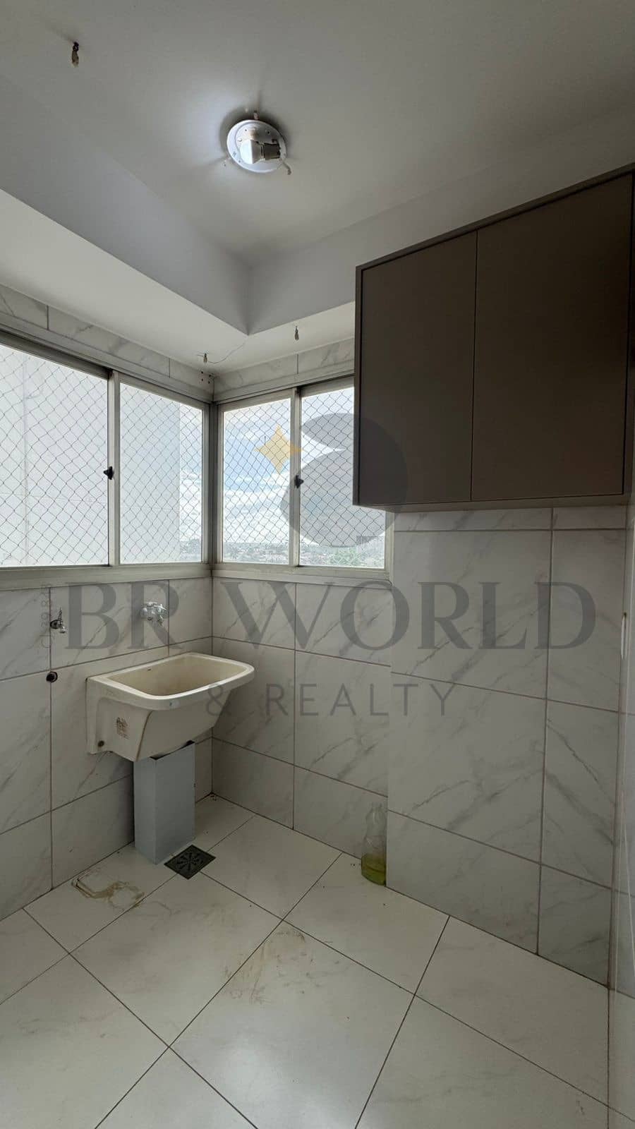 IM APARTAMENTO A VENDA AGUA MARINHA