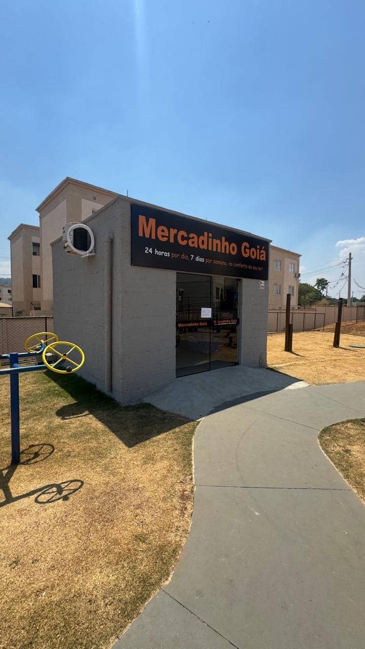 IM Apartamento de 2 quartos reformado, armários de cozinha e área de serviço