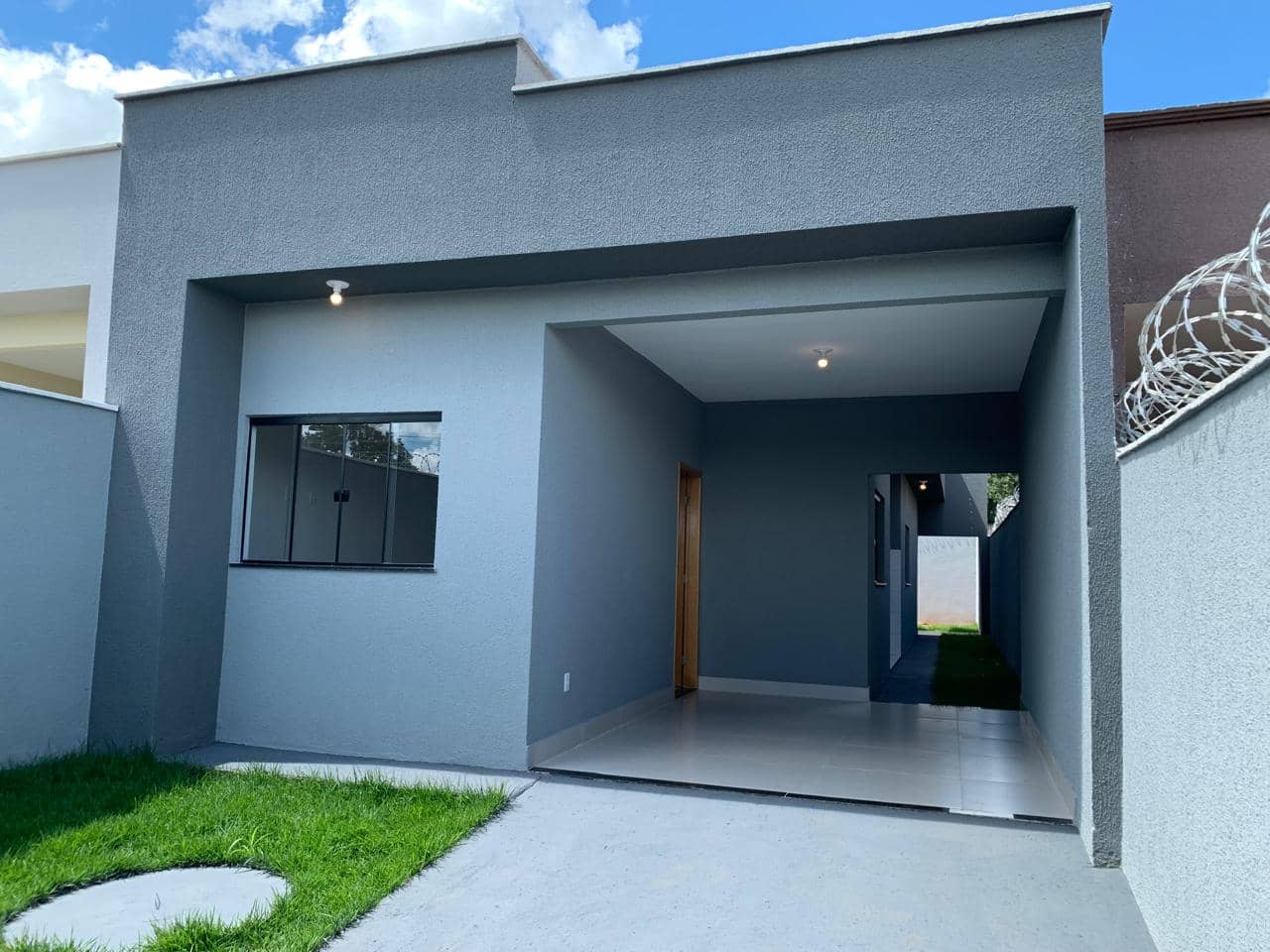 CASA 2 Quartos (1 Suíte) GARAVELO SUL 2 – HIDROLANDIA GO