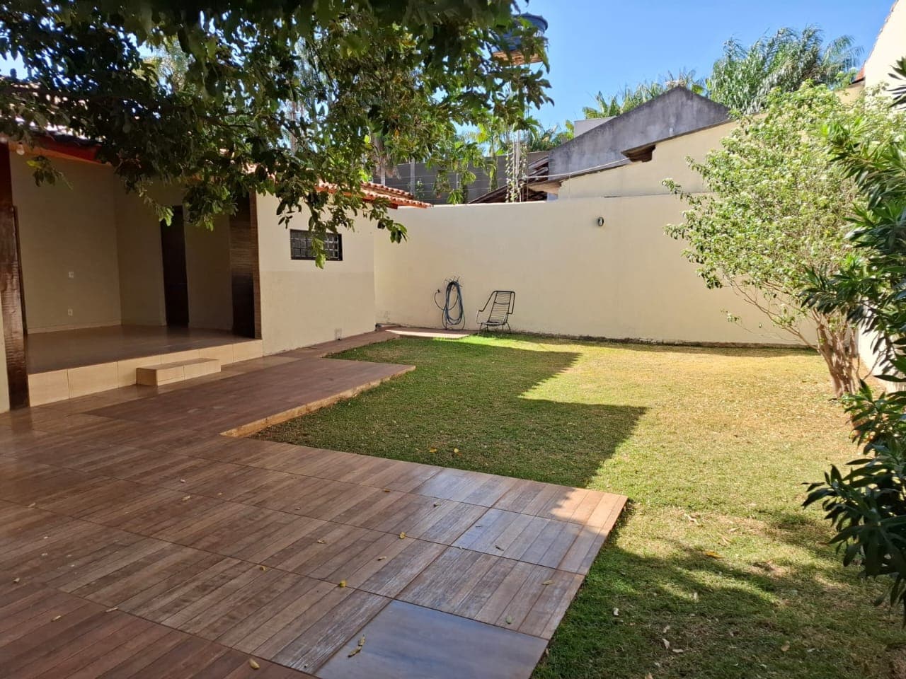 CASA A VENDA - Setor Recreio dos Funcionários Públicos