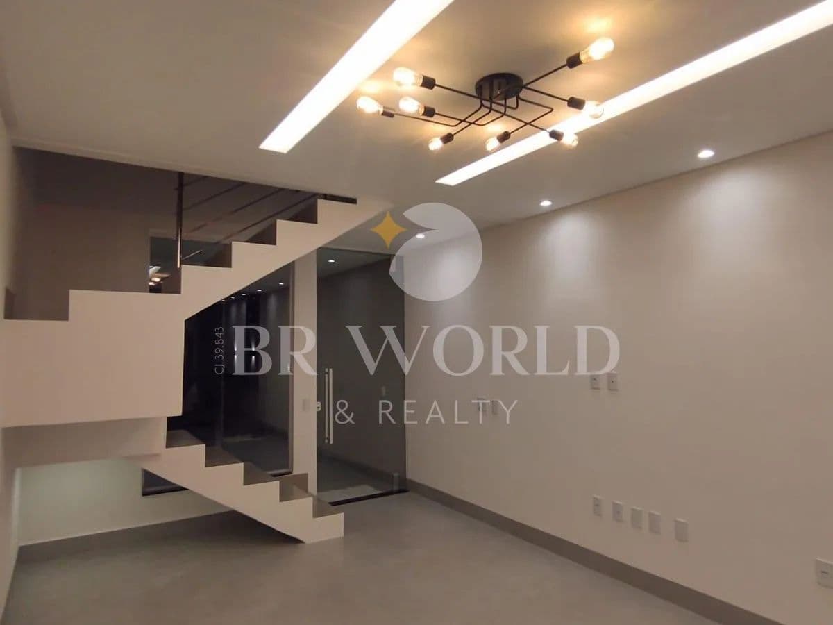 Sobrado novo com 3 suítes no Itaipu