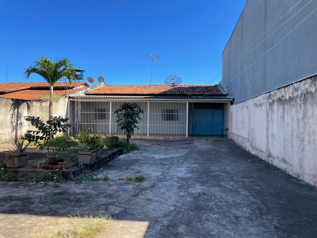 Casa em avenida boa para montar comércio