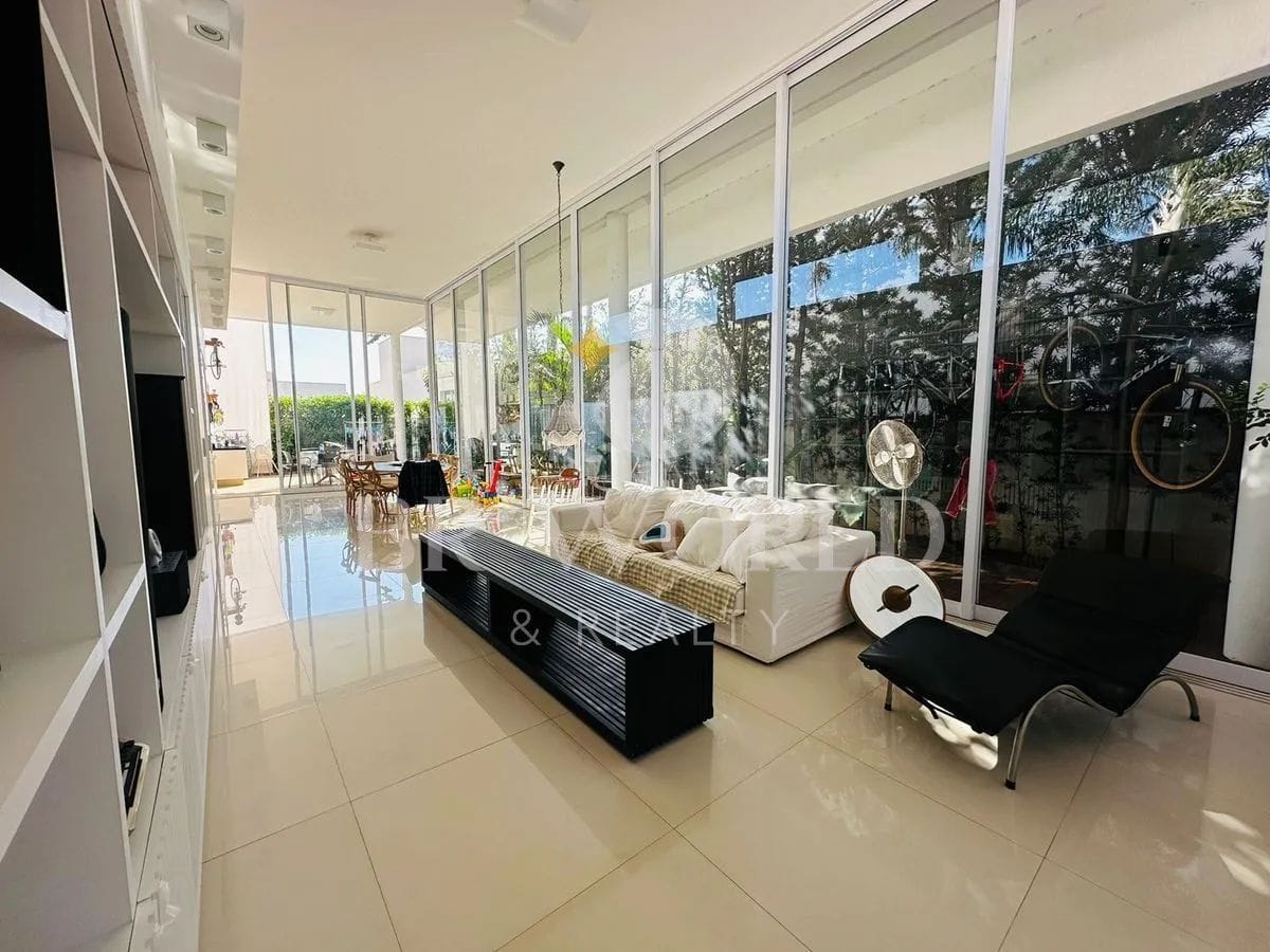 Casa com 4 suítes no Verona