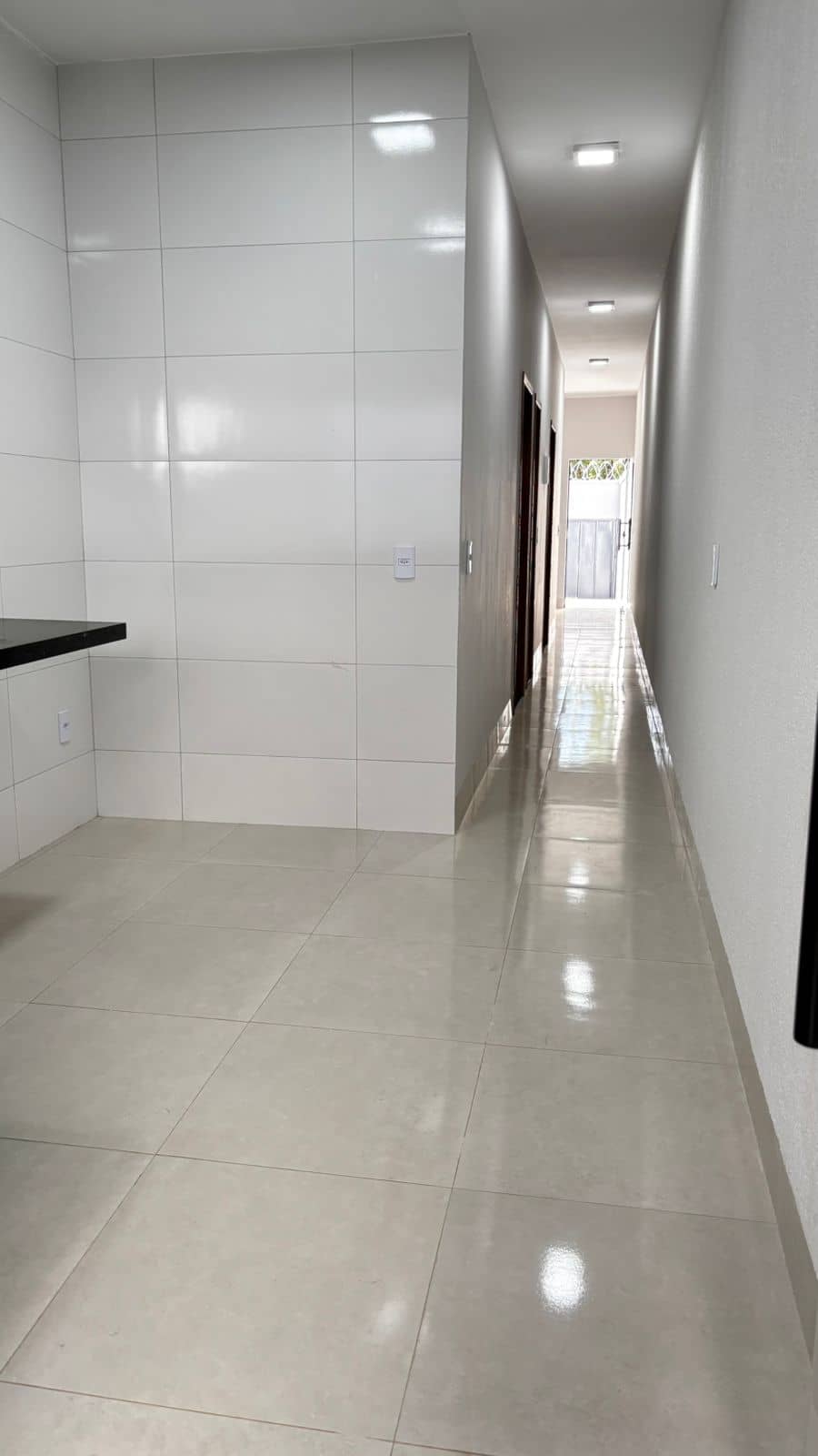 CASA - 2 QUARTOS C/SUITE RESIDENCIAL ITAIPU - GOIANIA