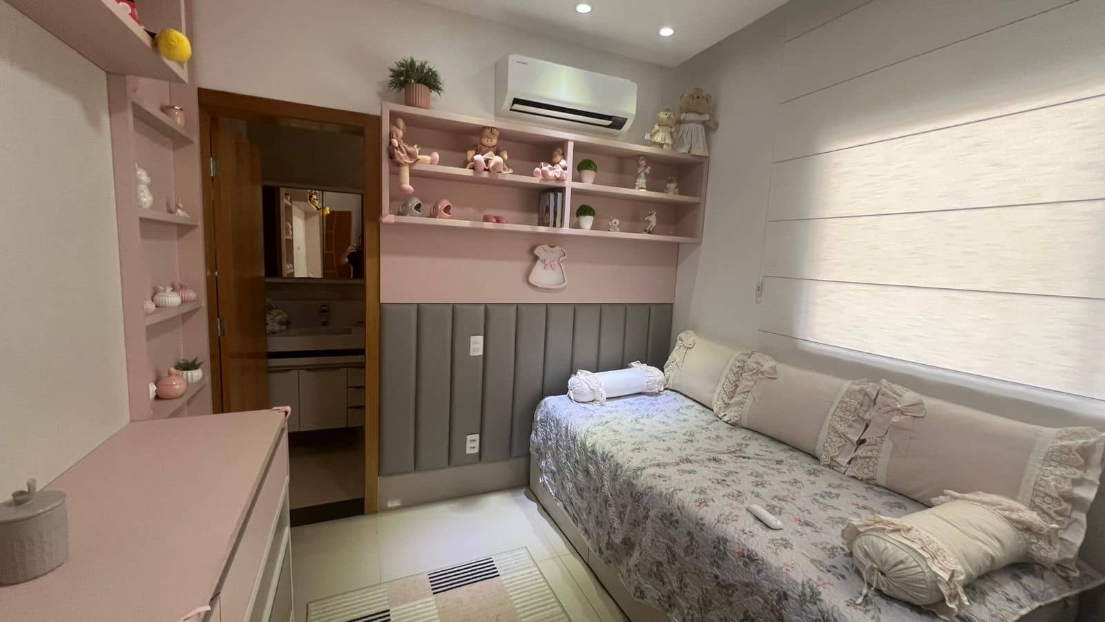 Casa térrea com 4 suítes e lazer no Condomínio do Lago