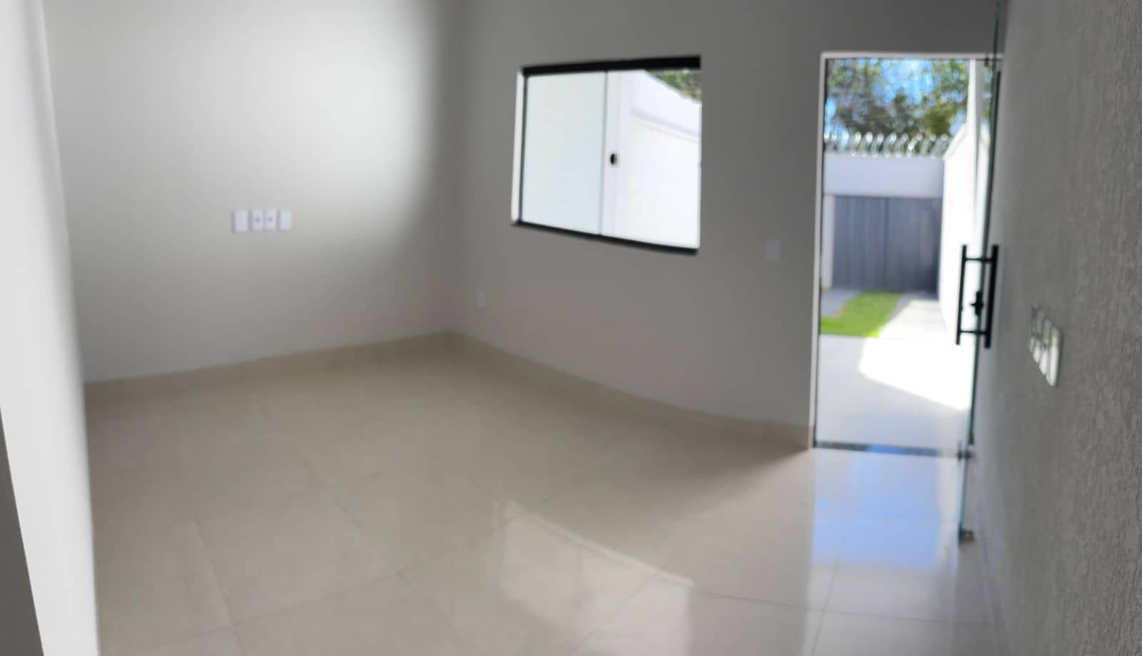 CASA - 2 QUARTOS C/SUITE RESIDENCIAL ITAIPU - GOIANIA