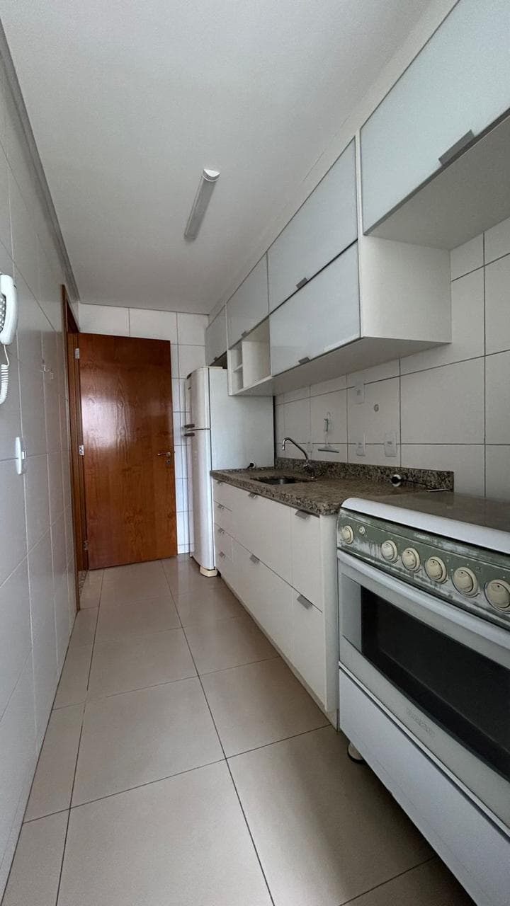 Apartamento de 2Q sendo 1 suíte montado em armários no baixo bueno