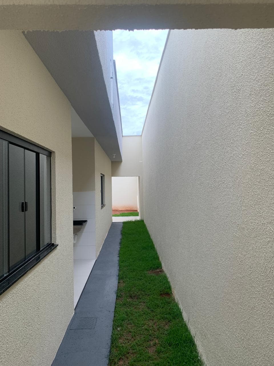 CASA 2 Quartos (1 Suíte) GARAVELO SUL 2 – HIDROLANDIA GO