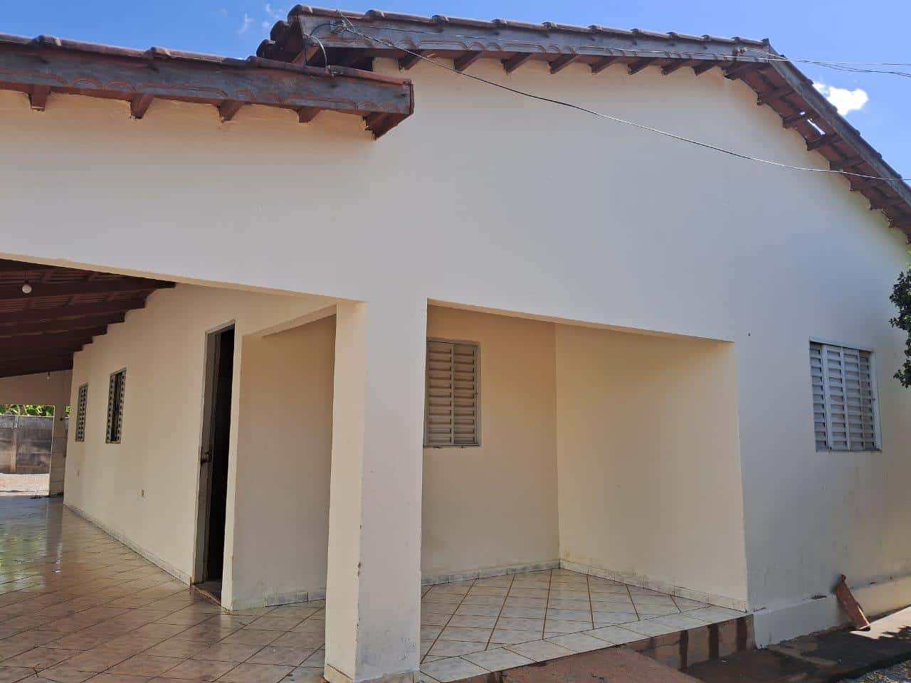 CASA A VENDA - EM PORANGATU-GO