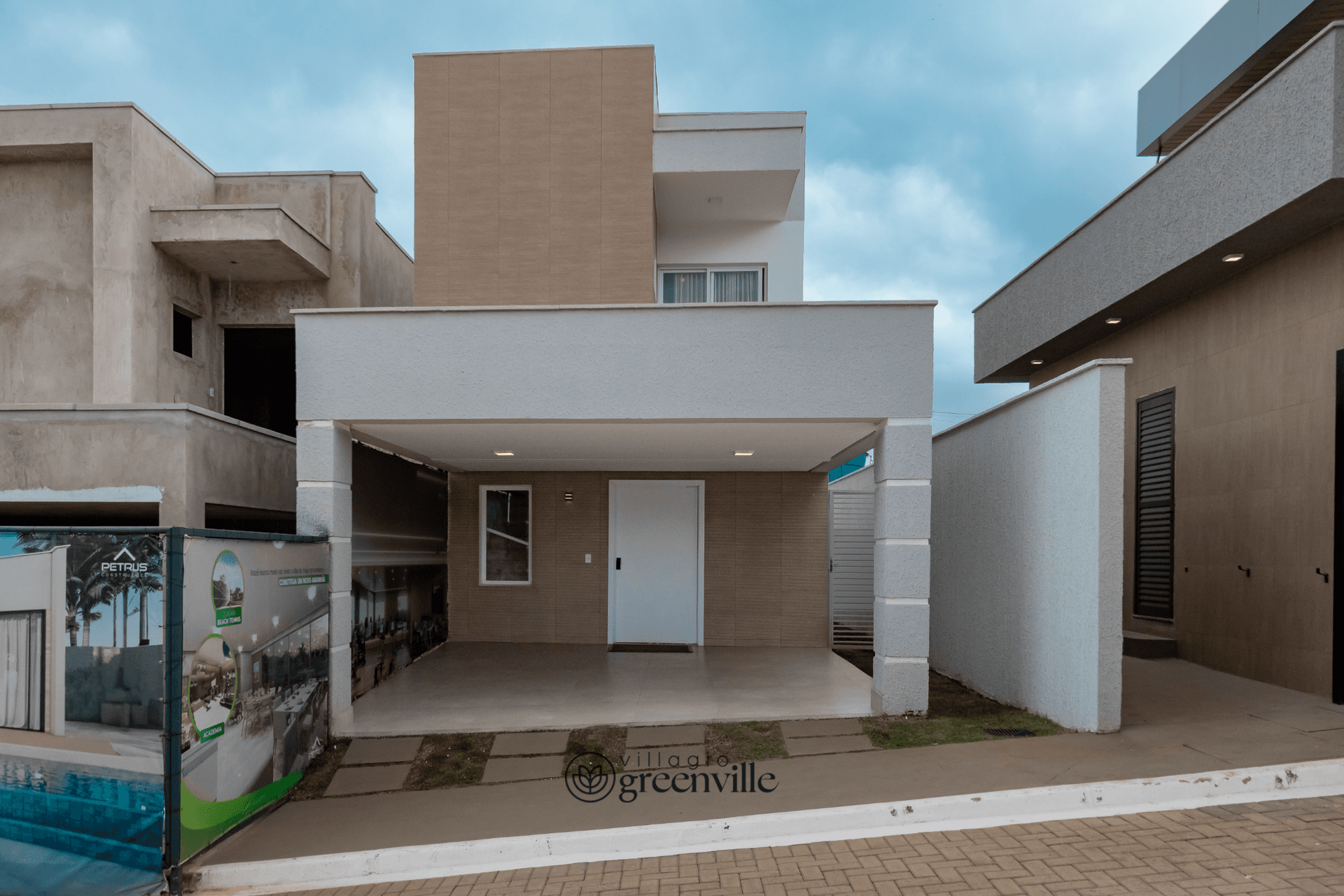 Casa Sobrado no Condomínio Villagio Greenville | Sítios Santa Luzia - Aparecida de Goiânia