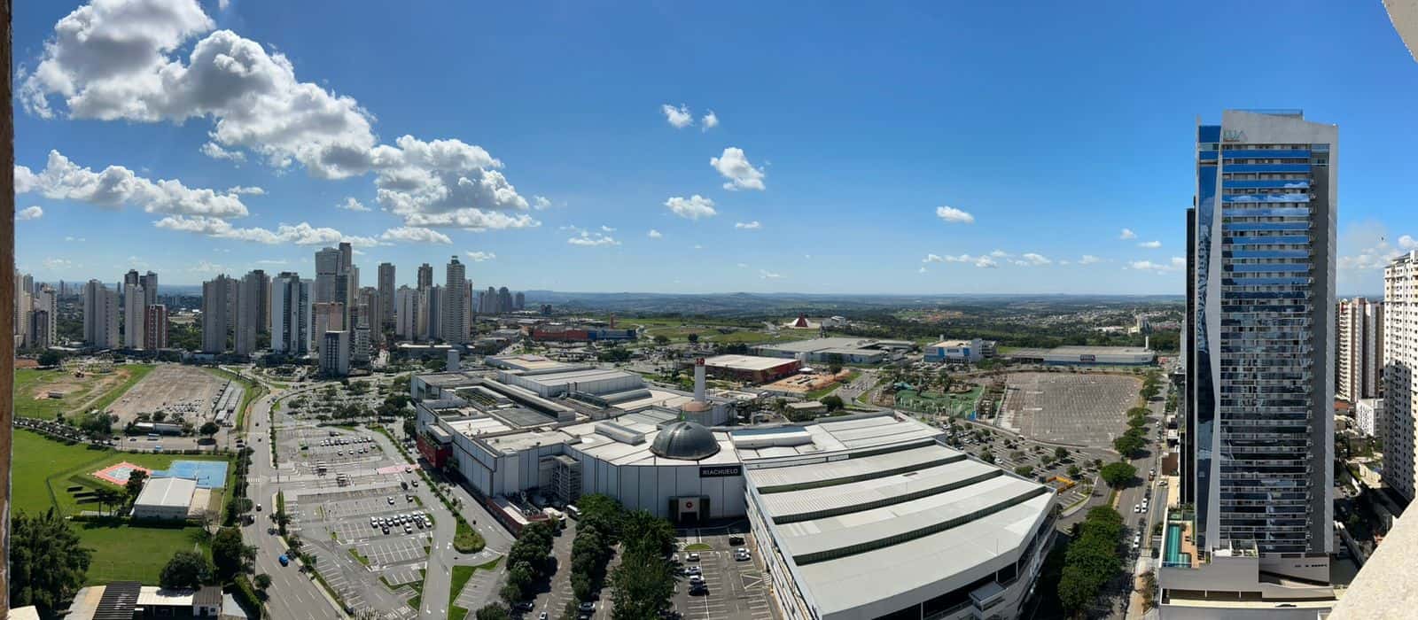 Flat rico em armários | Alto da Glória