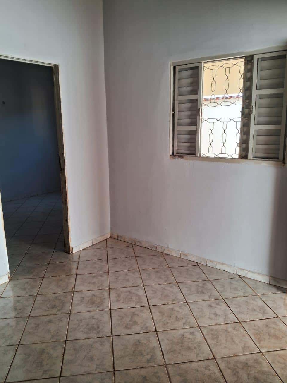 CASA A VENDA - EM PORANGATU-GO