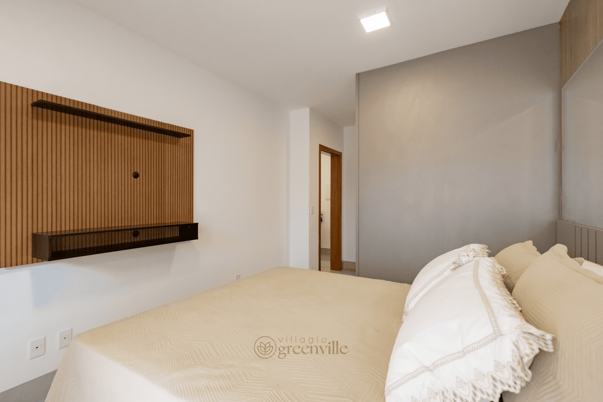 Casa Sobrado no Condomínio Villagio Greenville | Sítios Santa Luzia - Aparecida de Goiânia