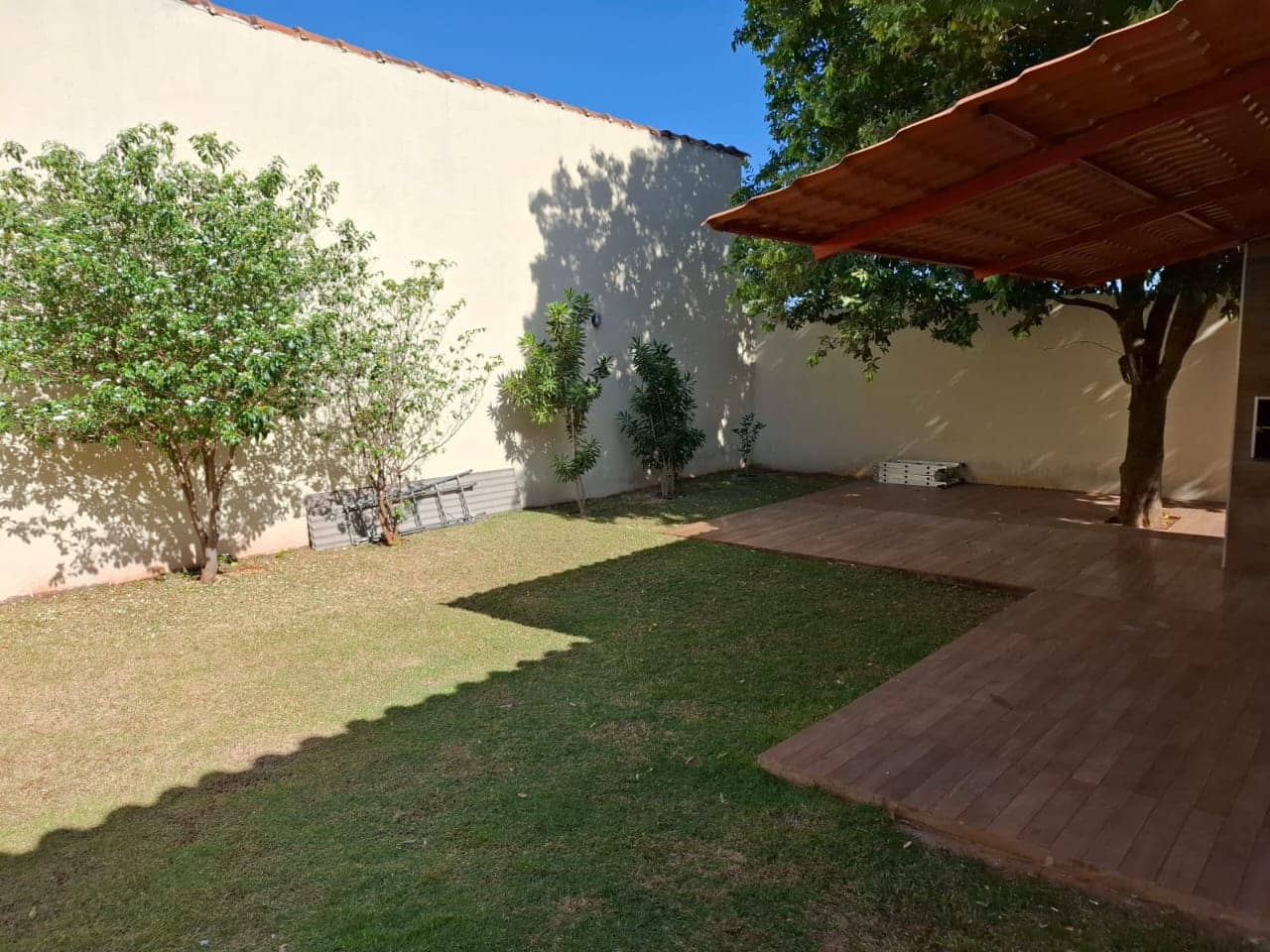 CASA A VENDA - Setor Recreio dos Funcionários Públicos
