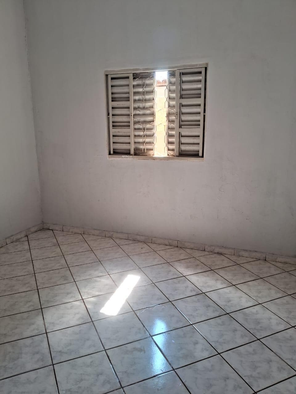 CASA A VENDA - EM PORANGATU-GO