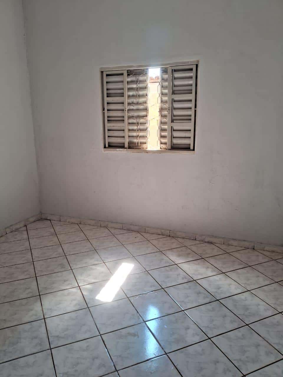 CASA A VENDA - EM PORANGATU-GO