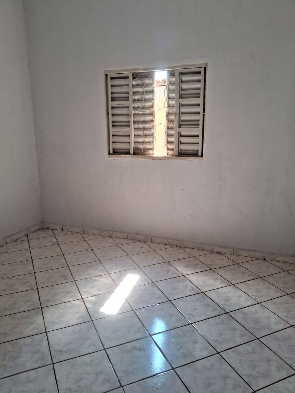 CASA A VENDA - EM PORANGATU-GO